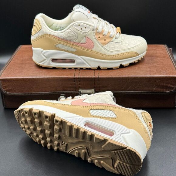 Nike Wmns Air Max 90 SE 'Sun Club - Sail Arctic Orange' - Picture 1 of 9